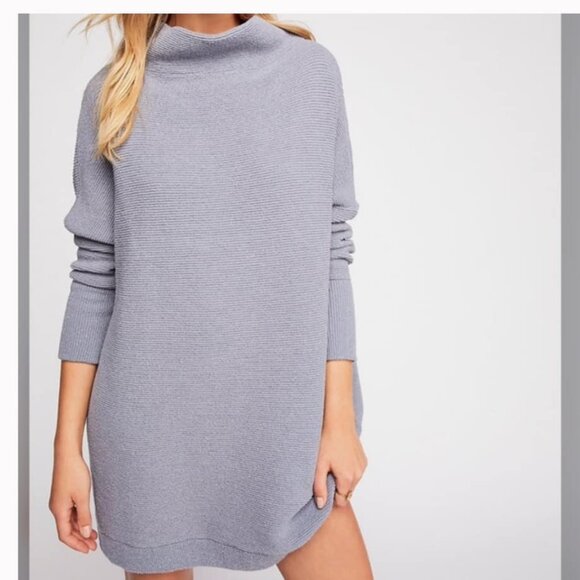 Free People Sweaters - Free People Women's Slouchy Oversized Stretch Tunic Sweater.